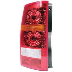 tail lamp assembly for the Land Rover Discovery 3 (LR3), compatible with models from 2005 XFB000573