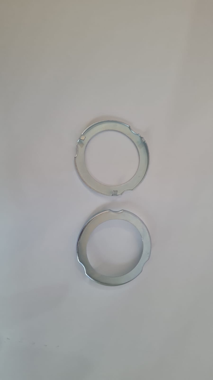 Fuel tank sender clamp ring